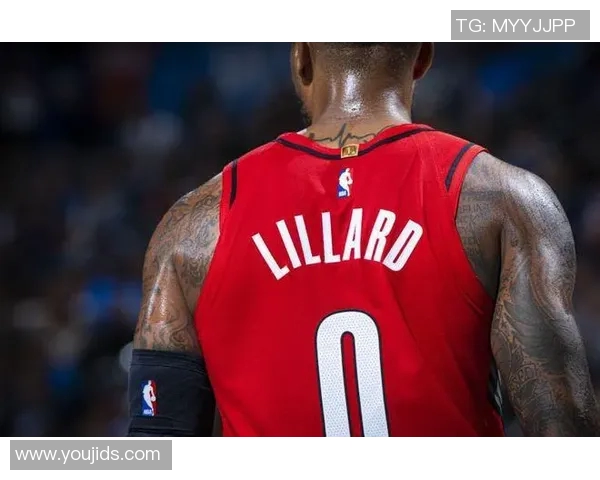 莫兰特单打文森特 转身跳投稳稳命中 莫兰特单打文森特 转身跳投稳稳命中